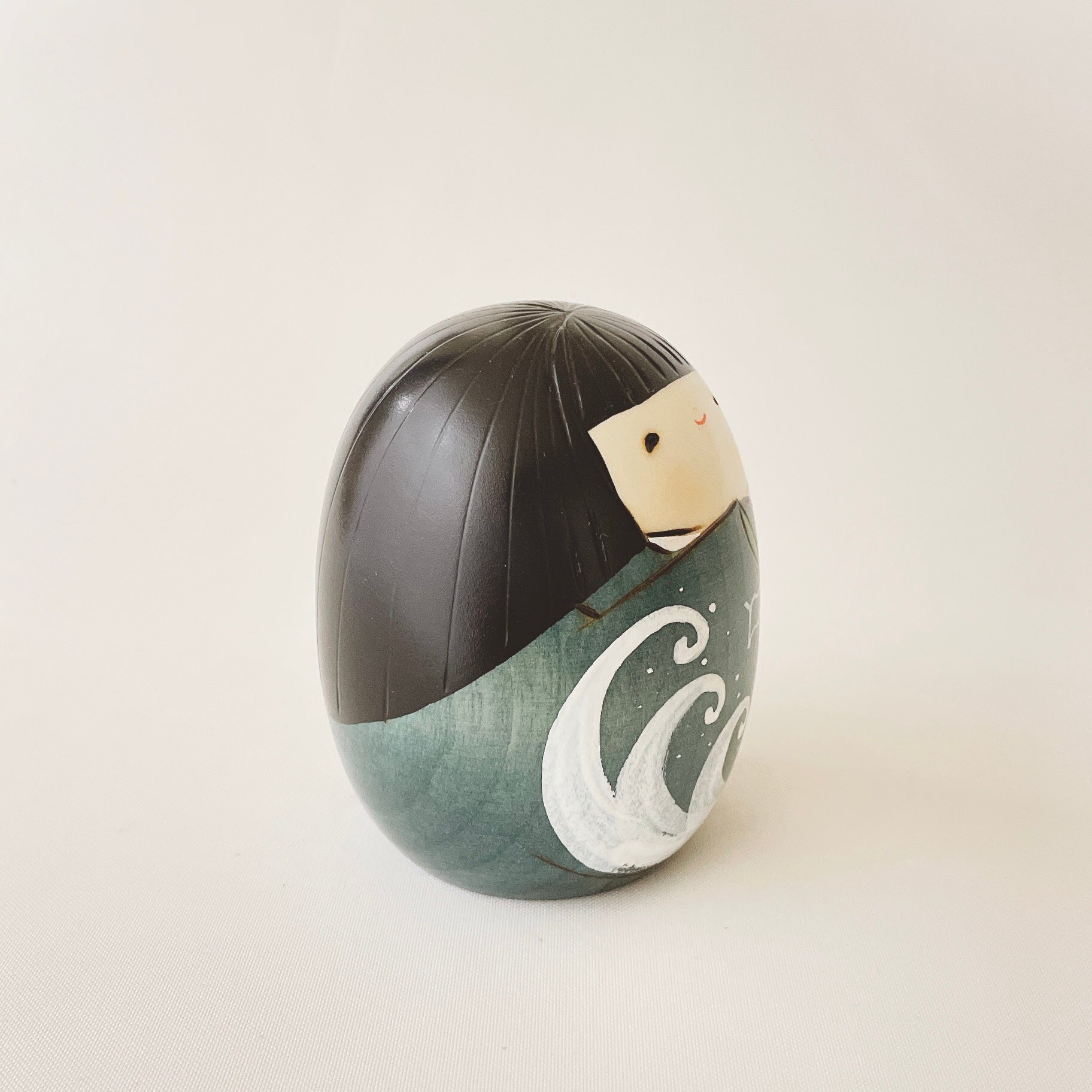 usaburo-kokeshi-natsu-t-kokeshi-uf-yura-koro-90-mm image 5