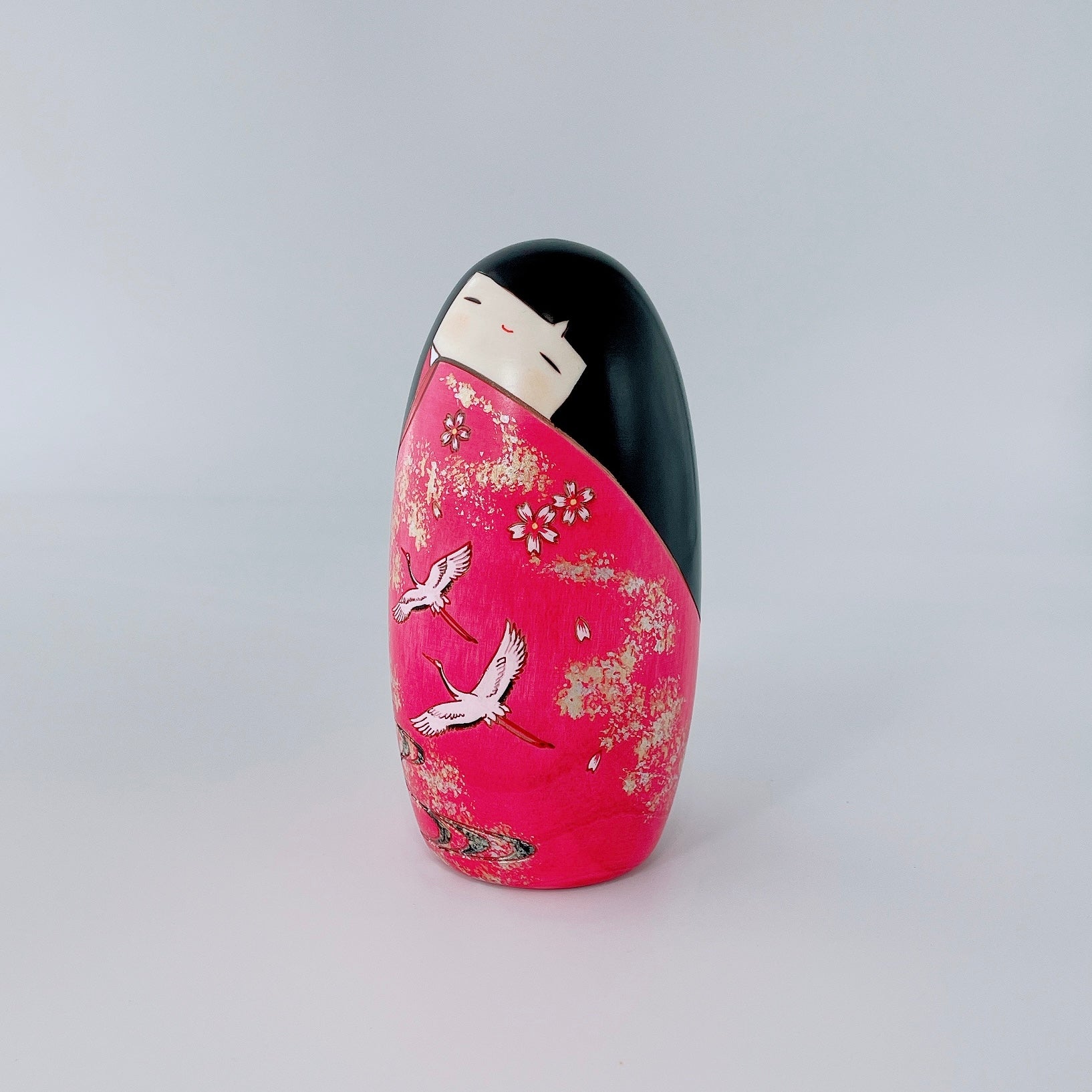 usaburo-kokeshi-hish-flying-kokeshi-sakura-15-5-cm image 2