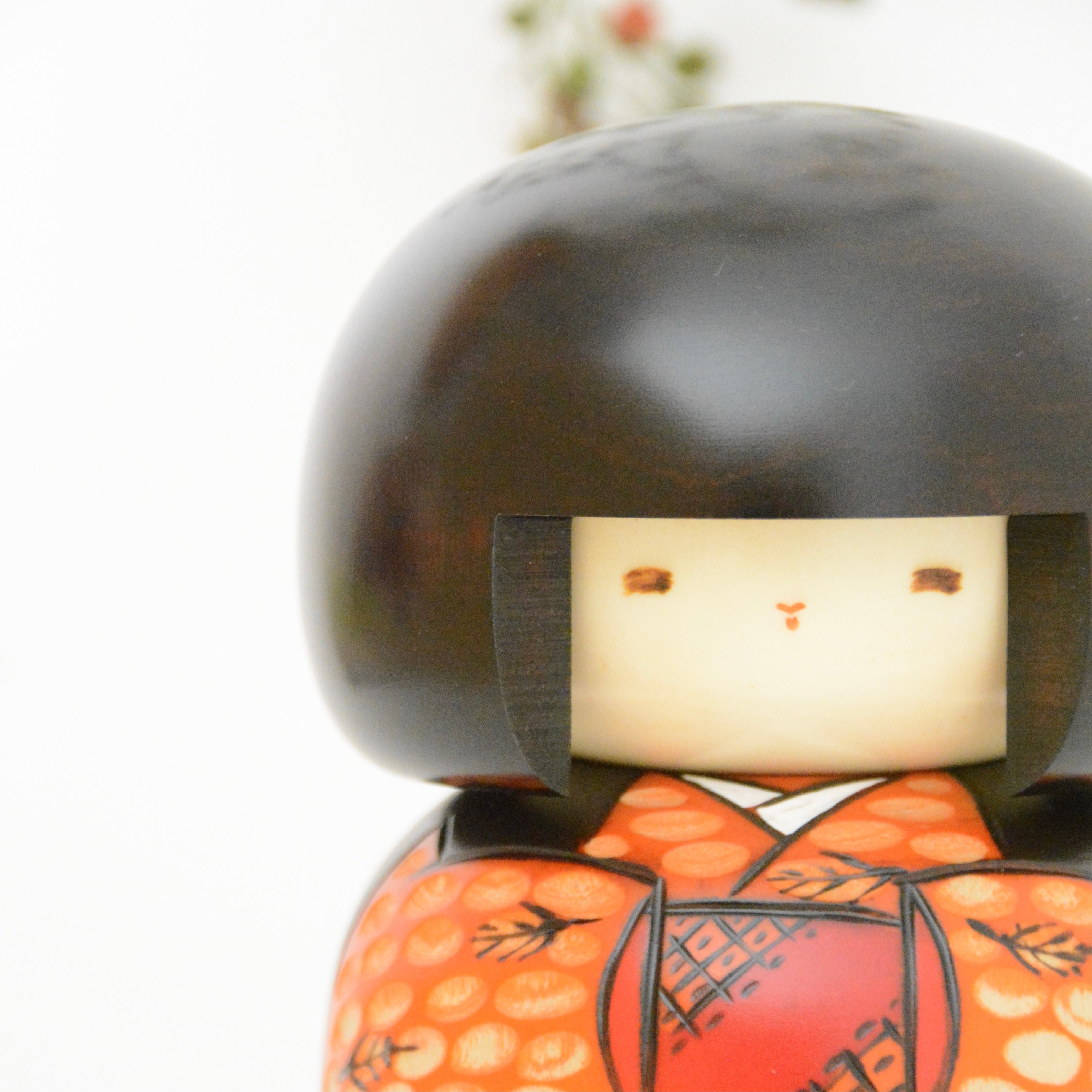 usaburo-kokeshi-aki-no-hi-un-jour-d-automne-kokeshi-classique-14-5-cm image 2
