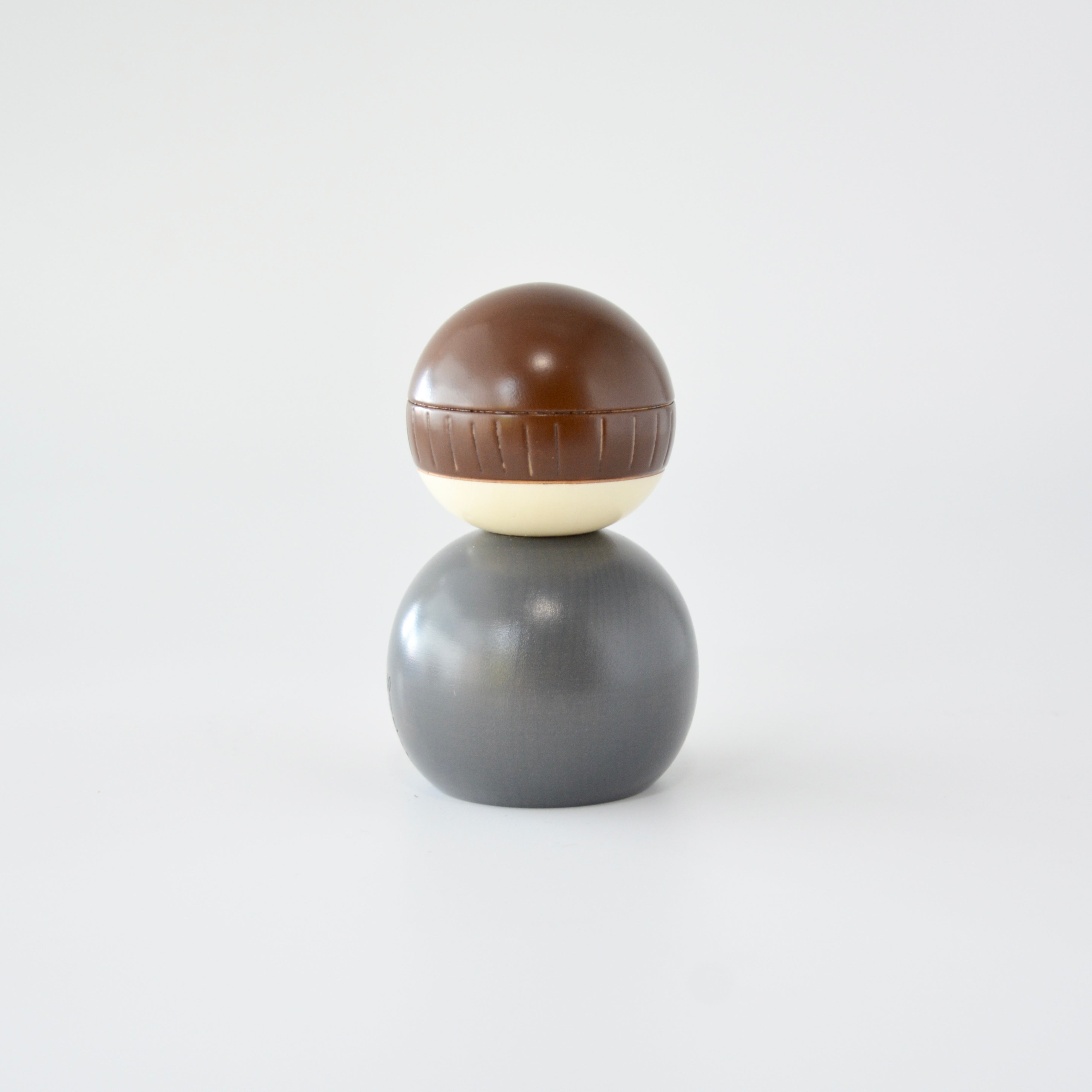 usaburo-kokeshi-kabuto-kun-helmet-boy-10-5-cm image 4