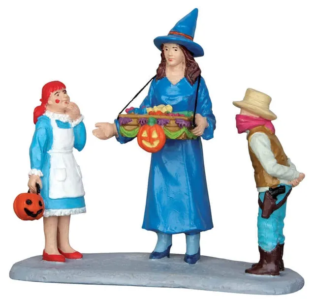 lemax-sweet-treats-figurine-spooky-town image 1