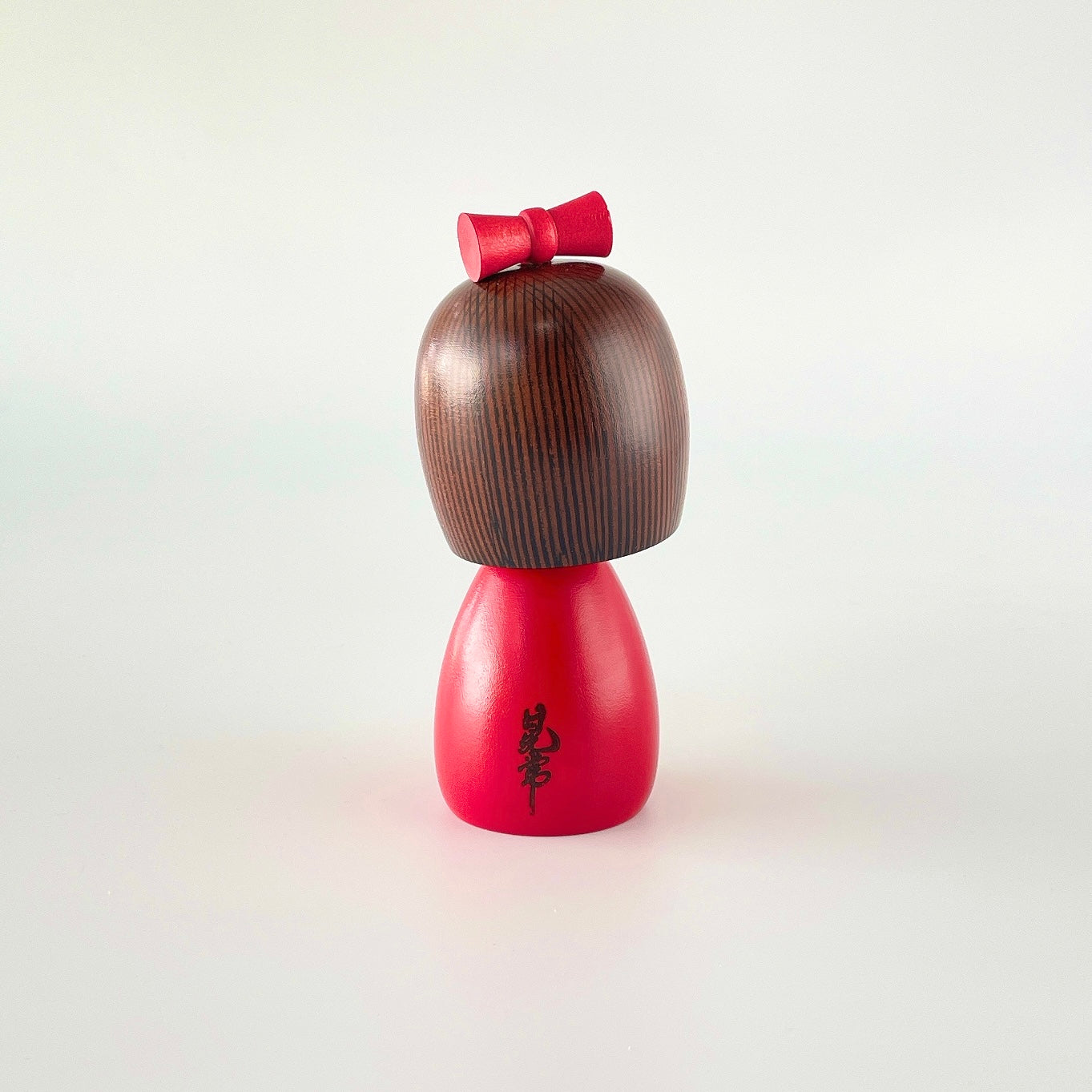 usaburo-kokeshi-mei-komachi-tam-makoto-figurine-60-x-60-x-140-mm image 3