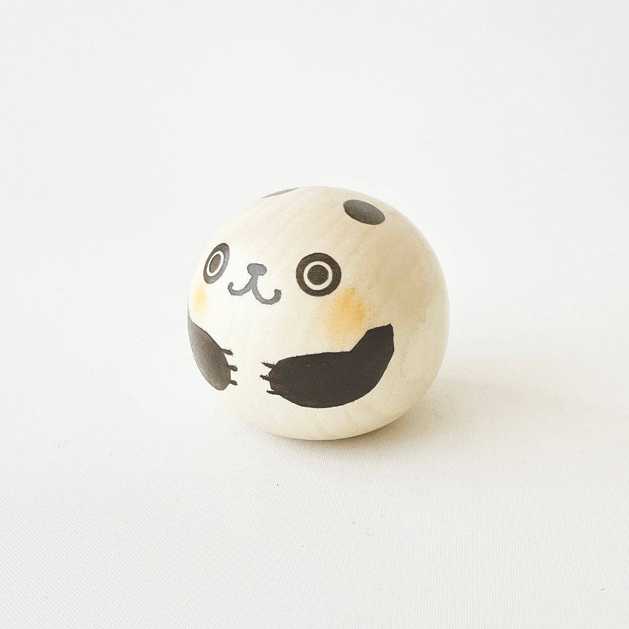 usaburo-kokeshi-yurakoro-panda-figurine-culbuto-ronde-5-cm image 2