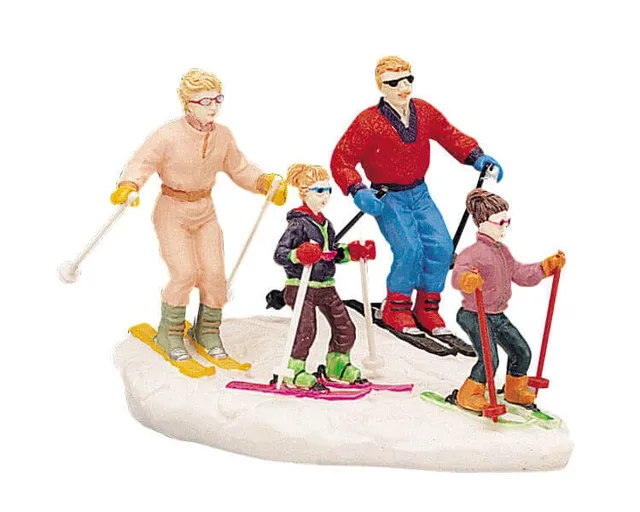 lemax-family-ski-along-figurine-miniature-de-ski-famille image 1