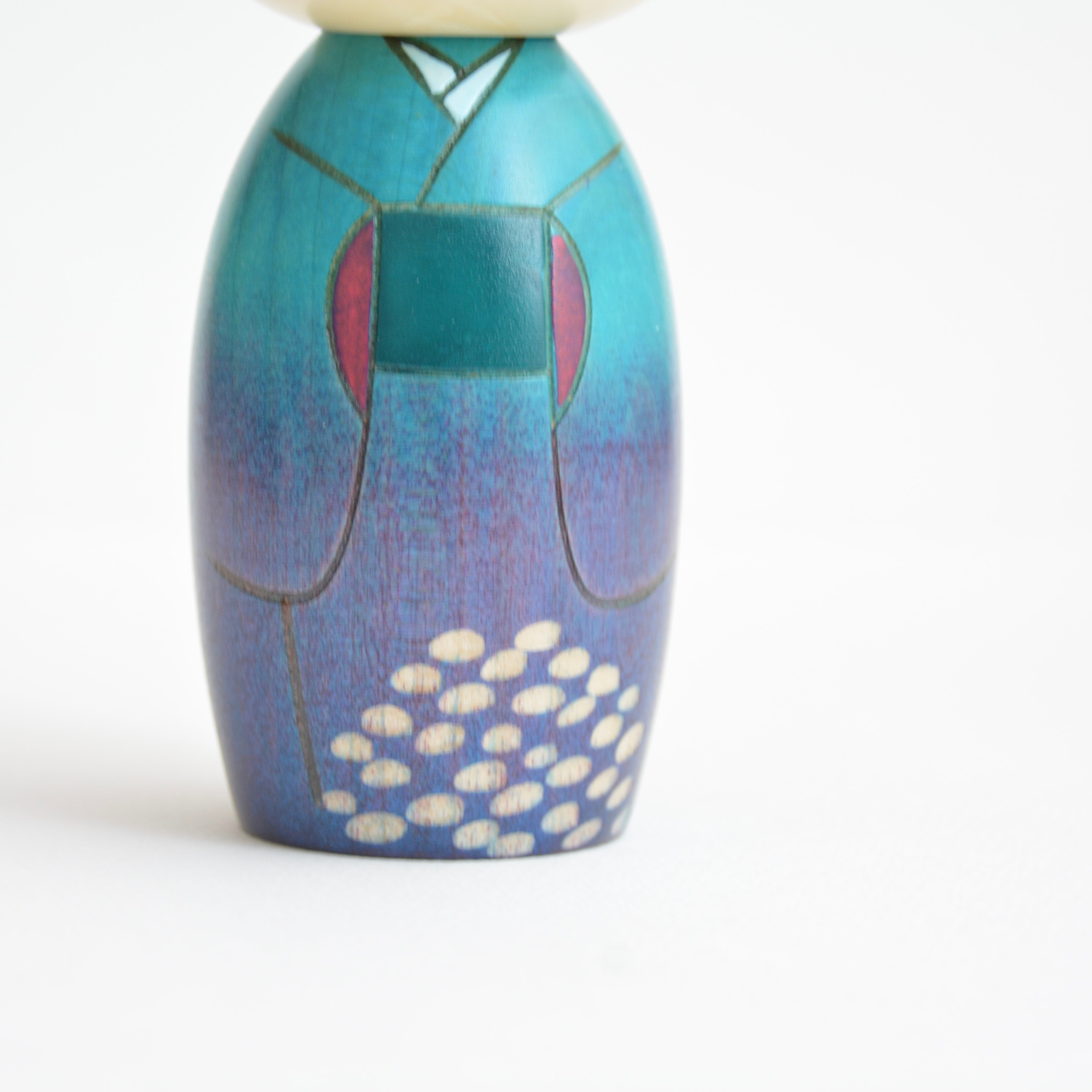 usaburo-kokeshi-ajisai-warabe-hydrangea-kokeshi-13-cm image 5