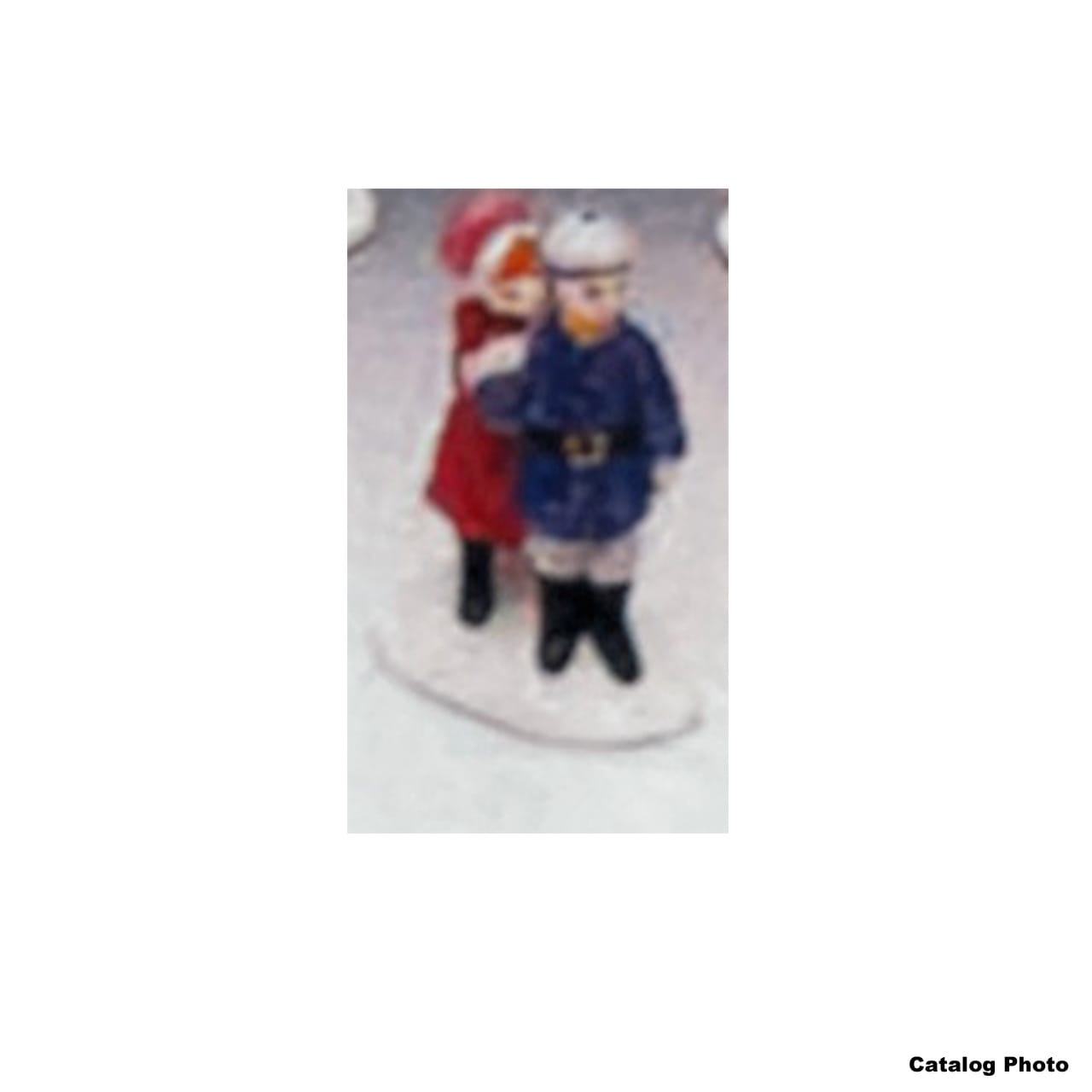 lemax-peck-on-the-cheek-figurine-couple-amoureux image 2