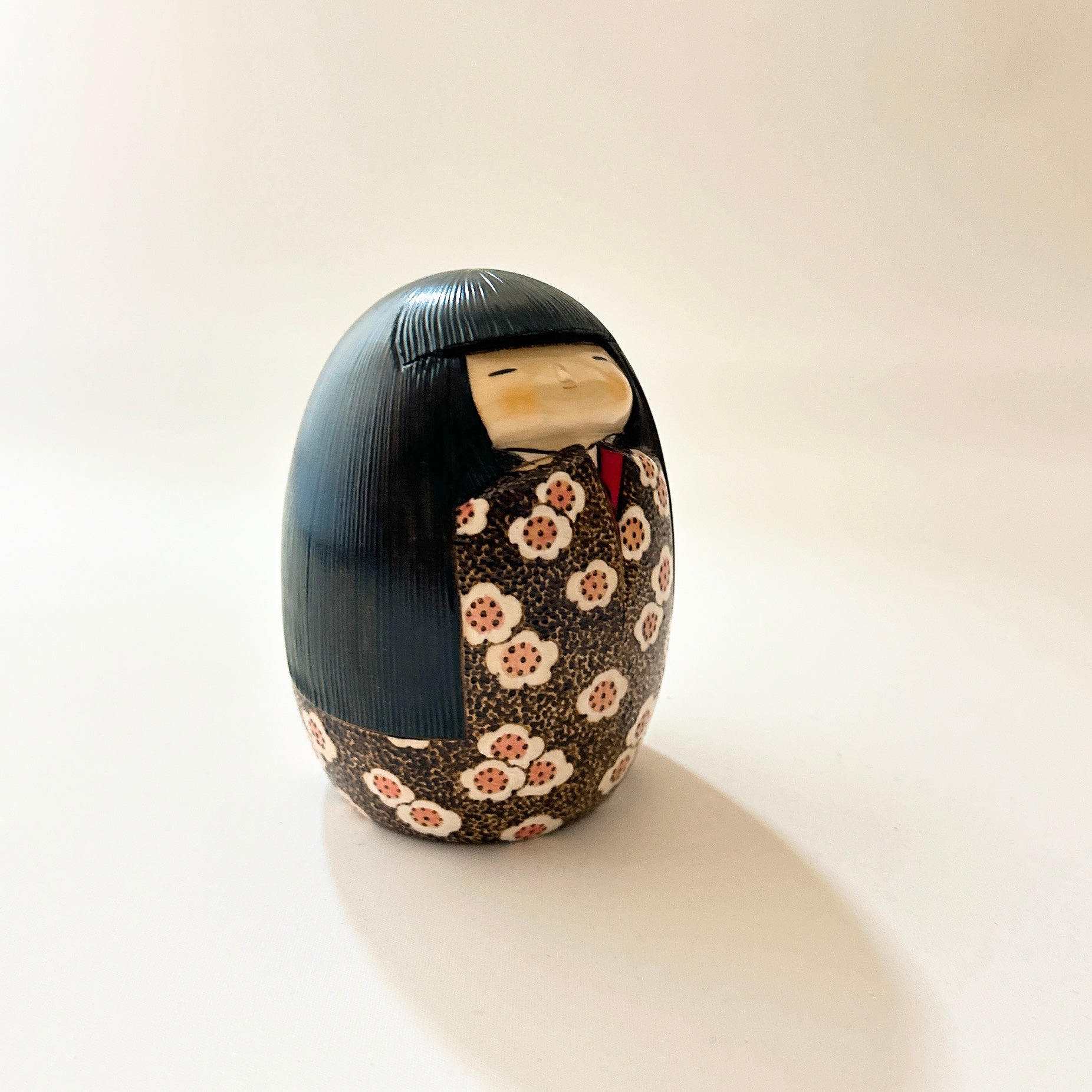 usaburo-kokeshi-s-shun-ka-fleurs-de-printemps-figurine-hana-monogatari-12-cm-dit image 4