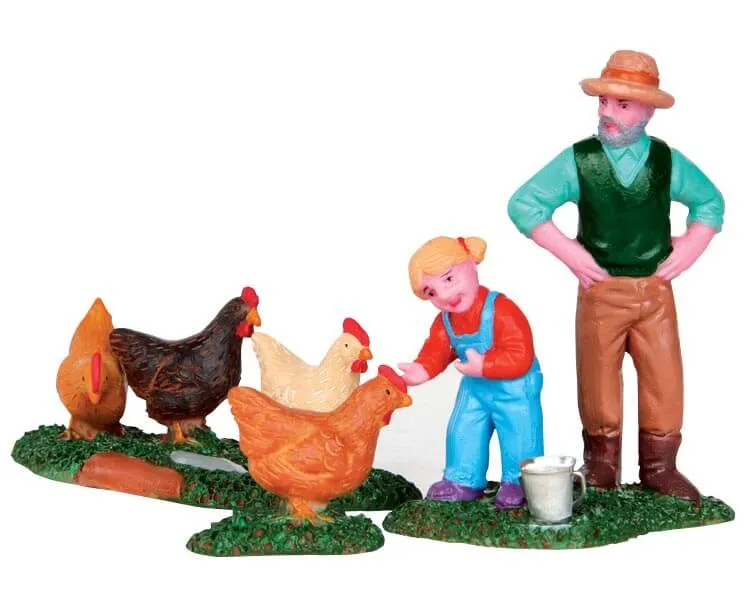 lemax-chicken-feeding-figurine-miniature-de-ferme image 1