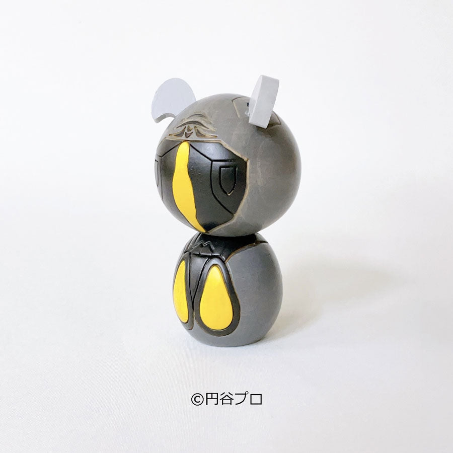 usaburo-kokeshi-ultraman-zetton-poup-e-kokeshi-personnage-officiel image 2
