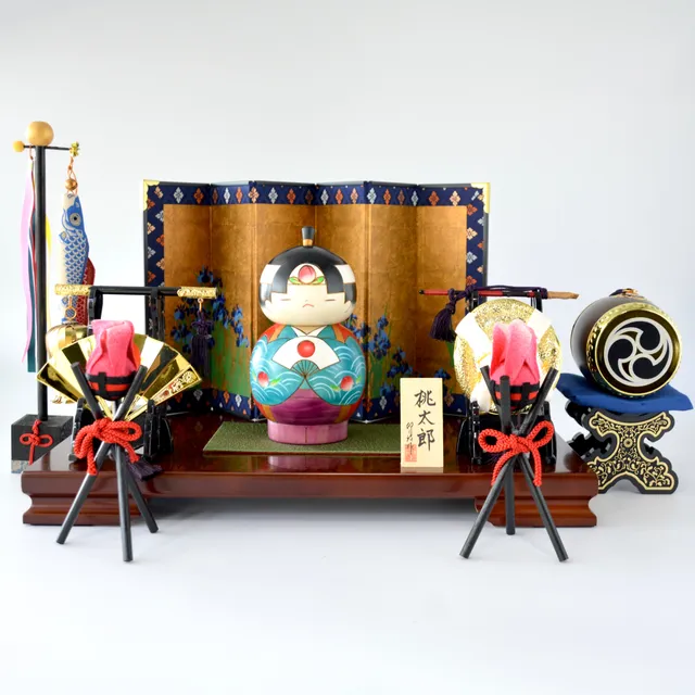 usaburo-kokeshi-momotar-l-set-complet-figurine-miniature-artisanale-145-mm image 1