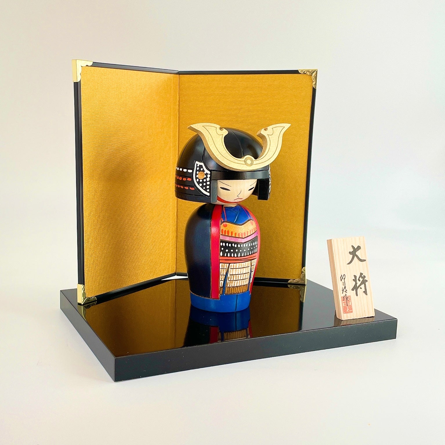 usaburo-kokeshi-taisho-samurai-general-set-feu-de-camp-complet image 4