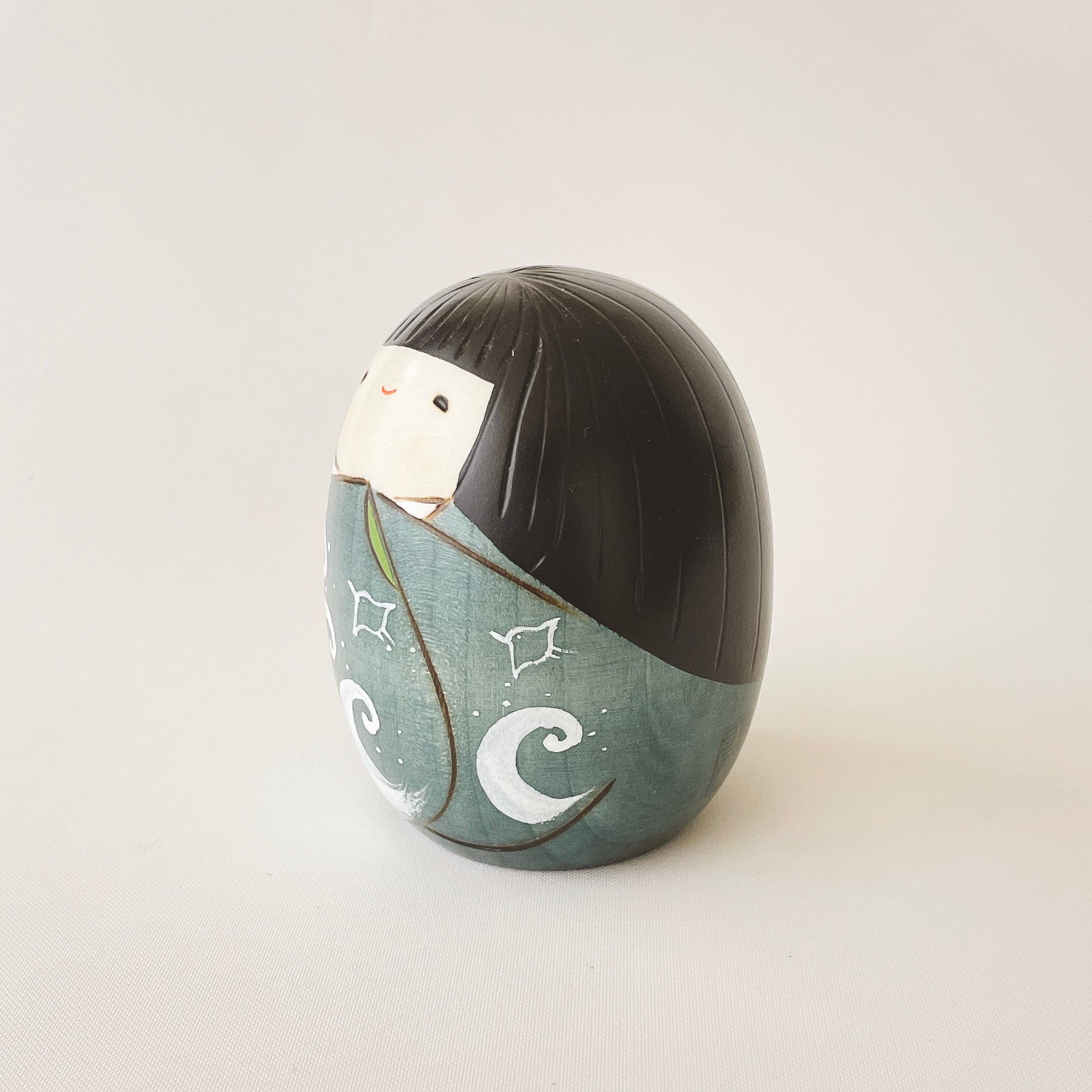 usaburo-kokeshi-natsu-t-kokeshi-uf-yura-koro-90-mm image 3