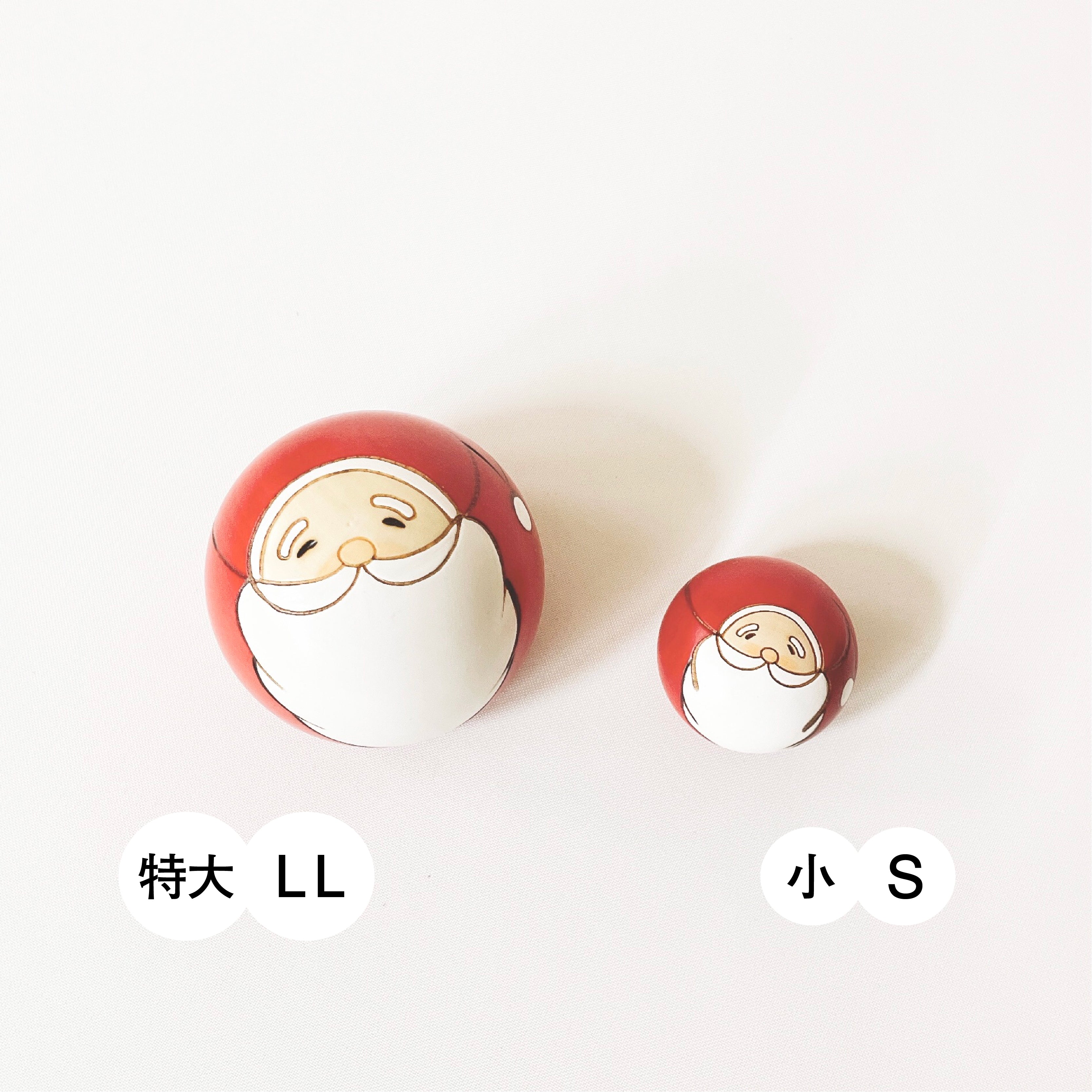 usaburo-kokeshi-mini-santa-rond-figurine-no-l-s-ll-culbuto image 1