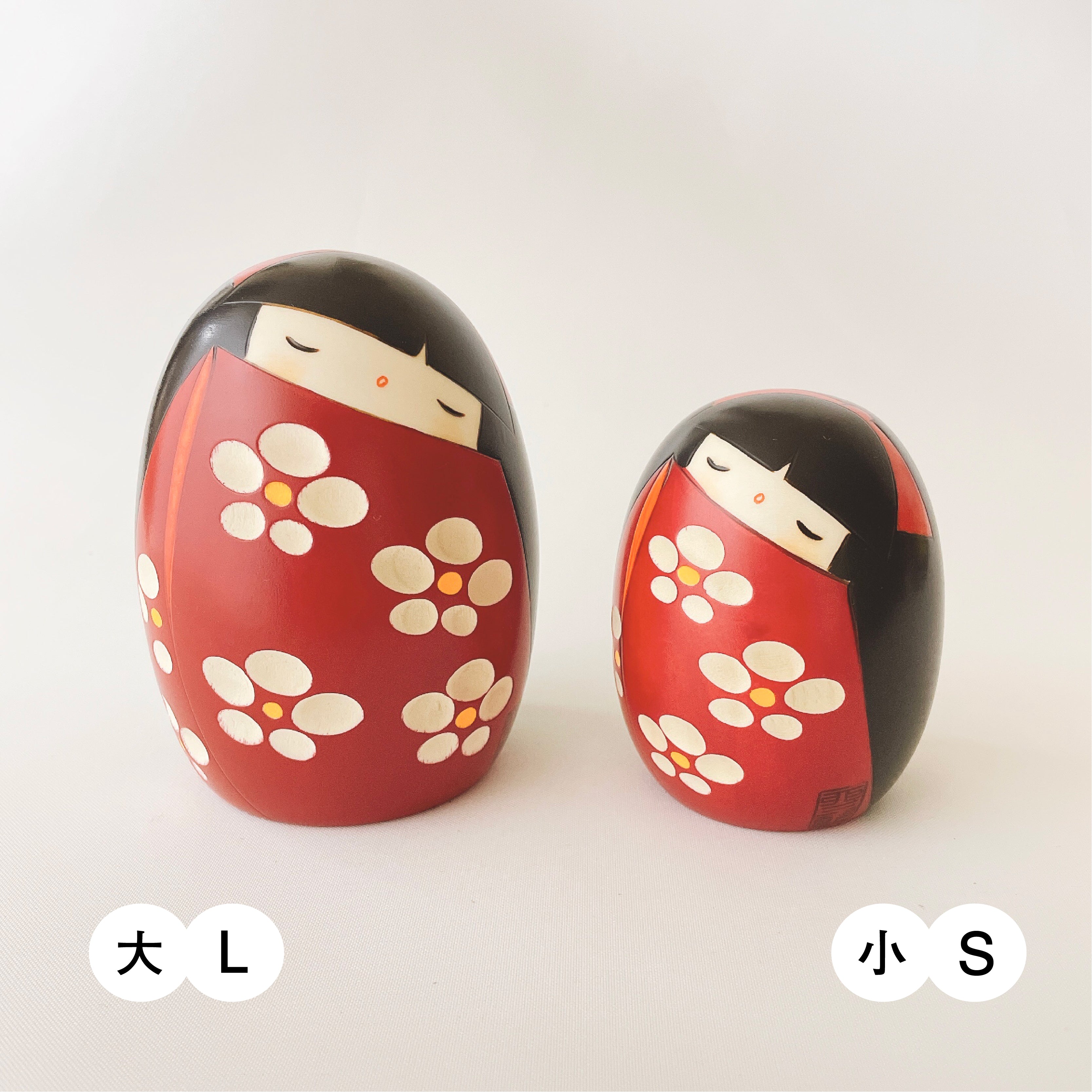 usaburo-kokeshi-shiroi-hana-taille-l-figurine-fleur-blanche-en-bois image 1