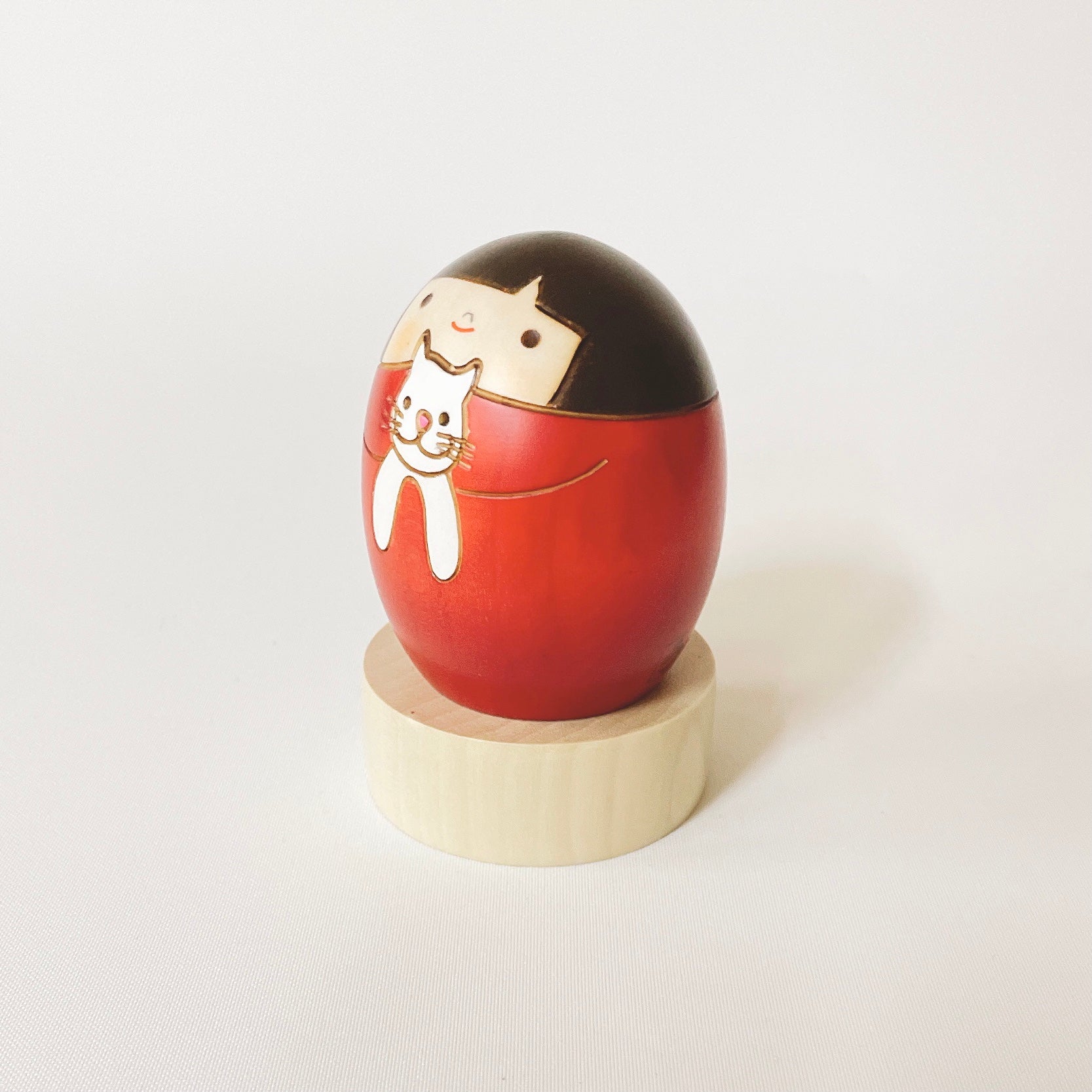 usaburo-kokeshi-neko-no-sally-chat-porte-tampon-en-bois-mizuki image 3