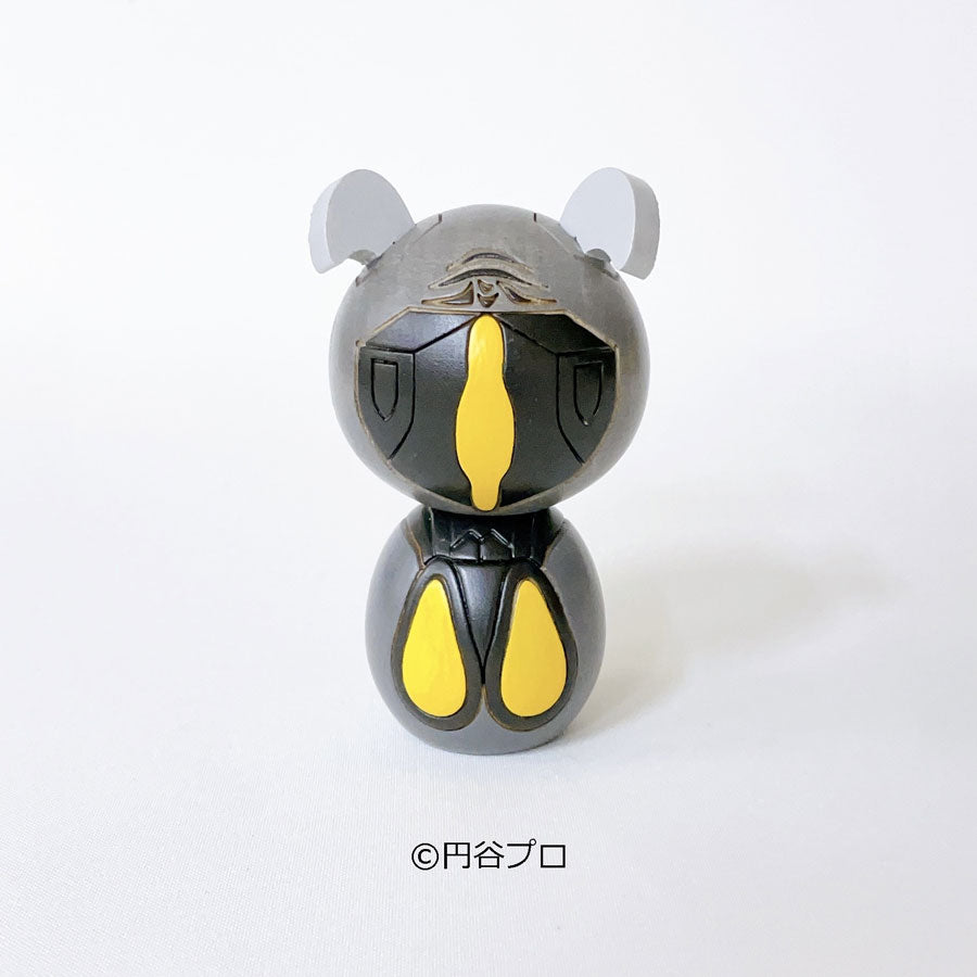 usaburo-kokeshi-ultraman-zetton-poup-e-kokeshi-personnage-officiel image 1