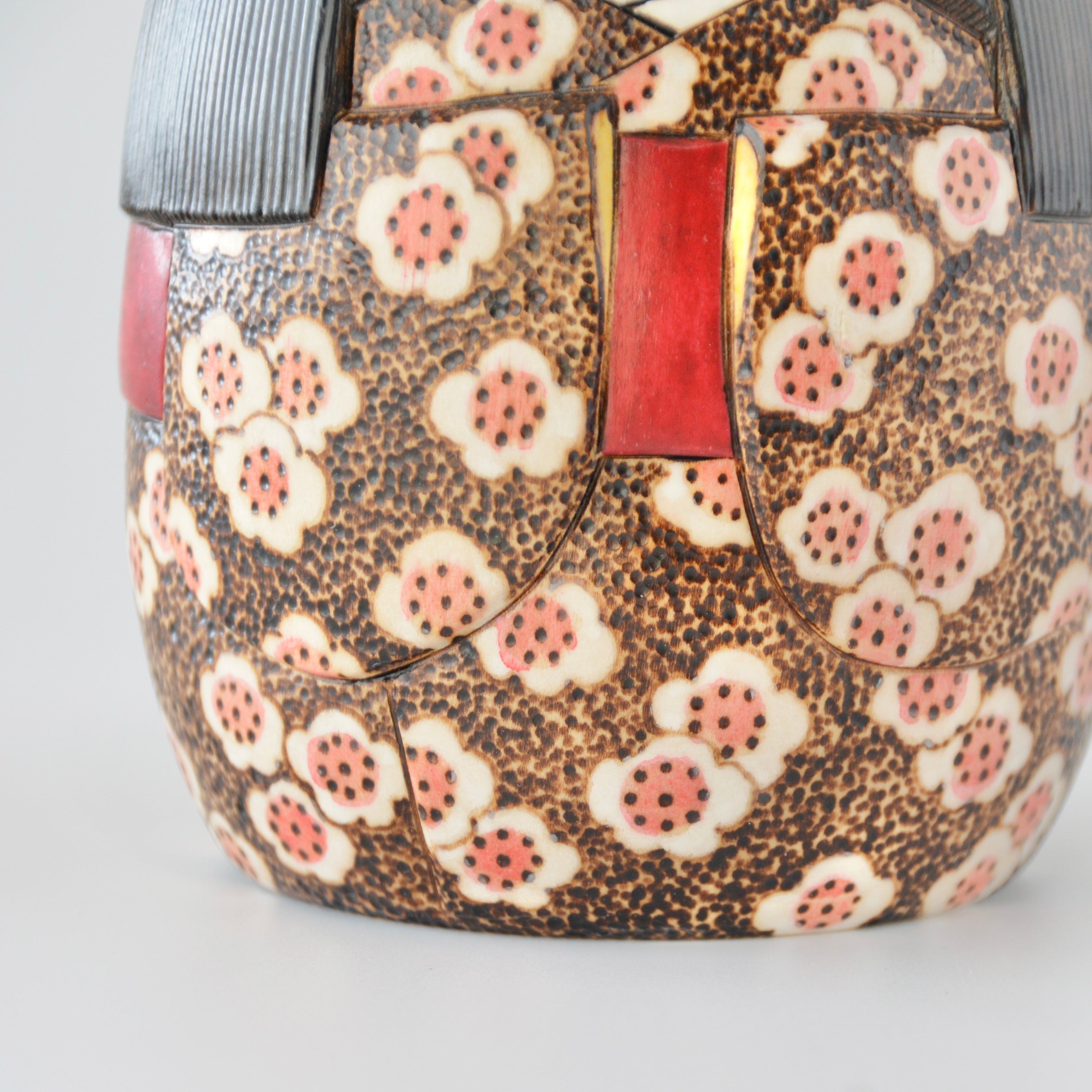 usaburo-kokeshi-ume-no-sato-jardin-de-pruniers-par-yuji-okamoto-dition-limit-e image 3