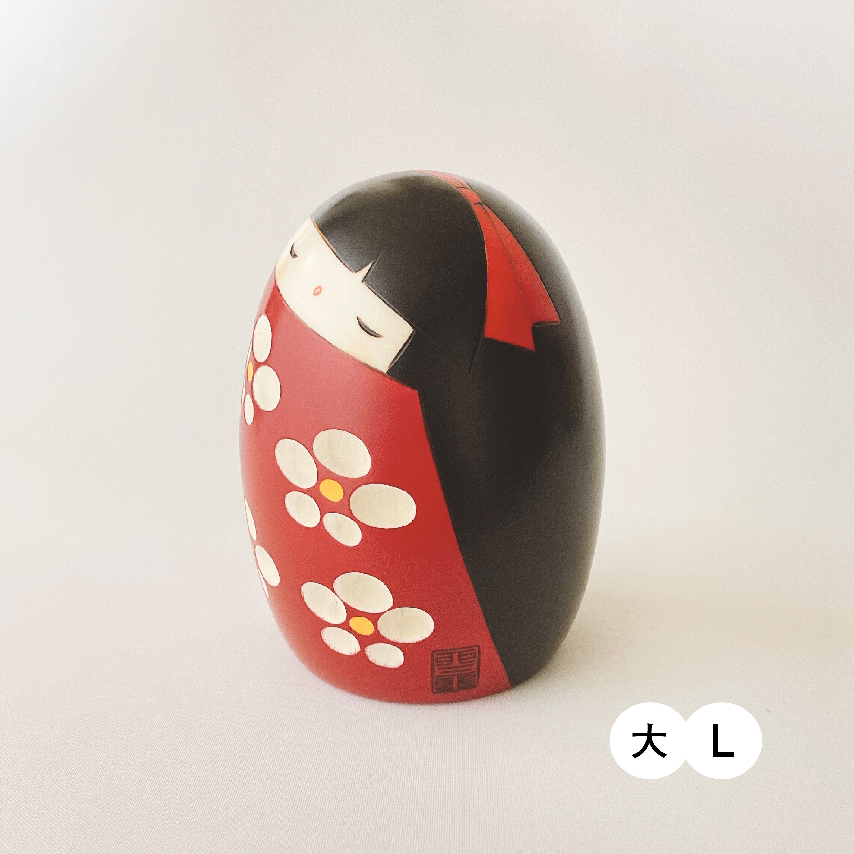 usaburo-kokeshi-shiroi-hana-taille-l-figurine-fleur-blanche-en-bois image 7