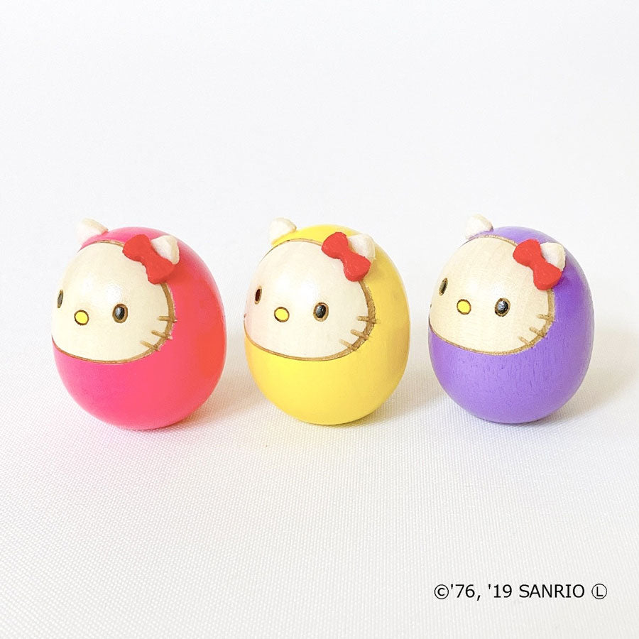usaburo-kokeshi-hello-kitty-mame-daruma-jaune image 3