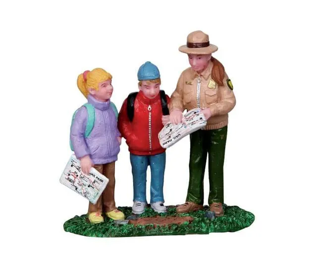 lemax-help-from-the-park-ranger-figurines-miniatures-garde-forestier image 1