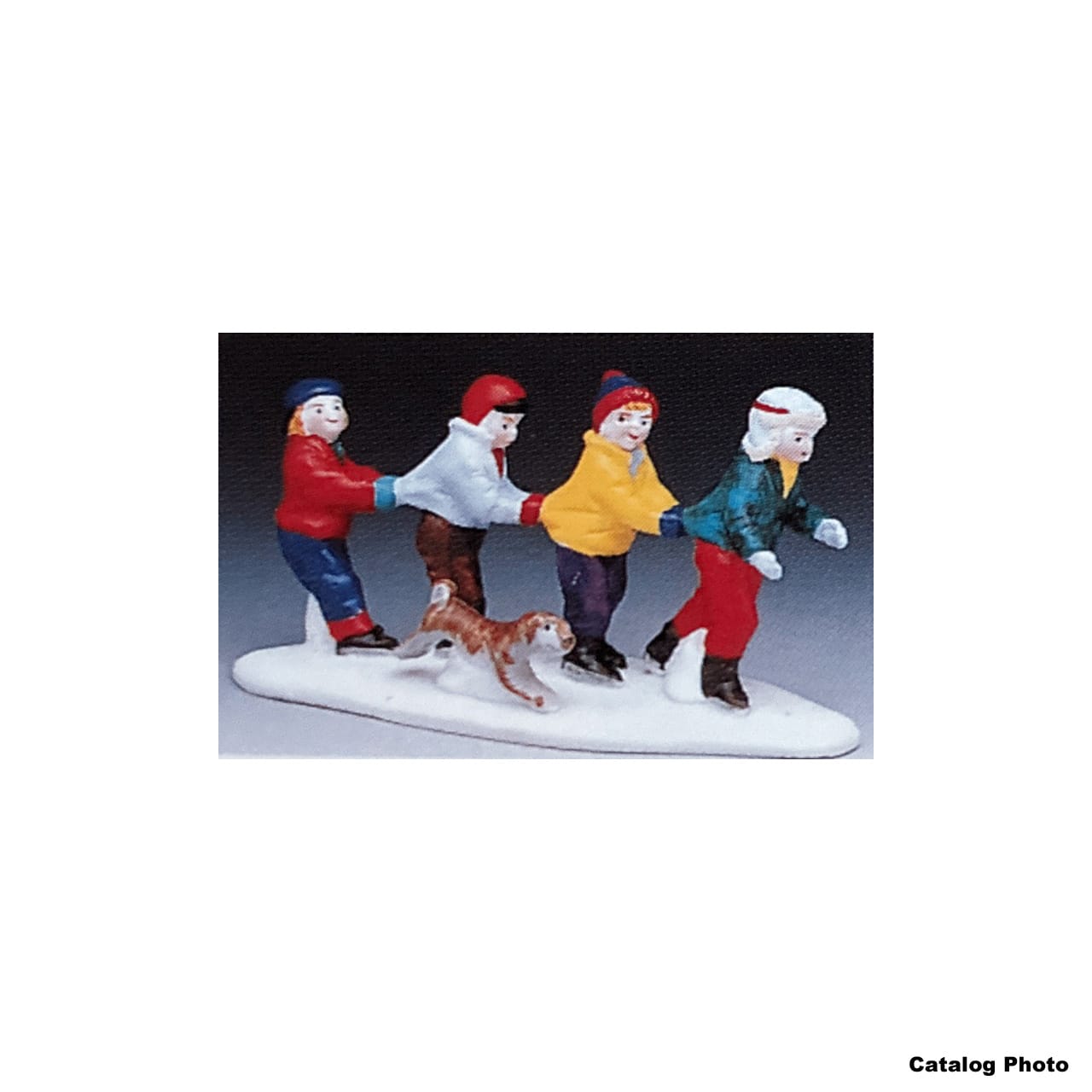 lemax-train-of-skaters-figurine-patineurs-en-cha-ne image 1