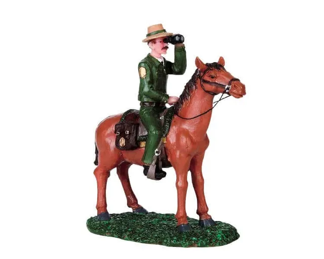 lemax-ranger-anderson-figurine-garde-forestier-miniature image 1