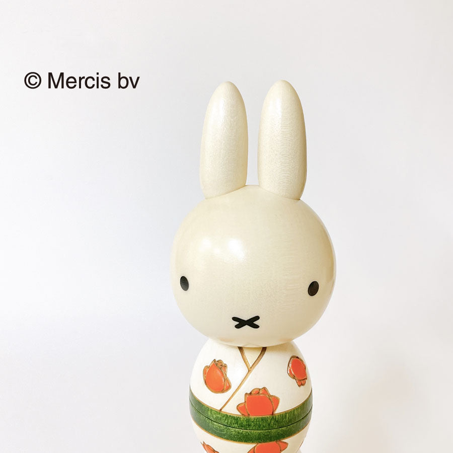 usaburo-kokeshi-miffy-bara-rose-figurine-artisanale image 4