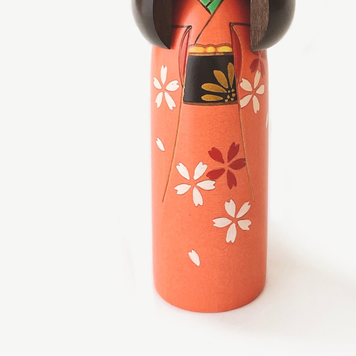 usaburo-kokeshi-kozakura-small-cherry-blossoms-kokeshi-sakura-15-5-cm image 3