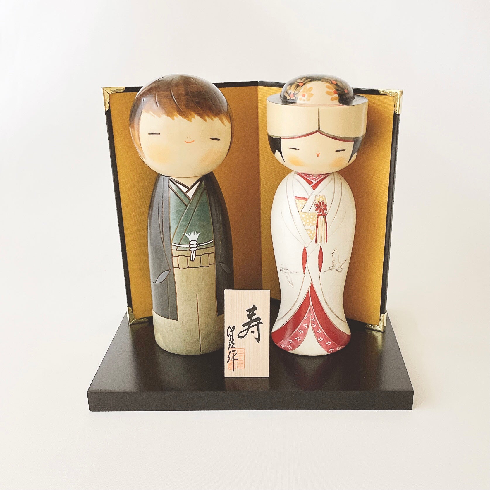 usaburo-kokeshi-towa-ni-forever-together-coffret-2-kokeshi-mariage image 1