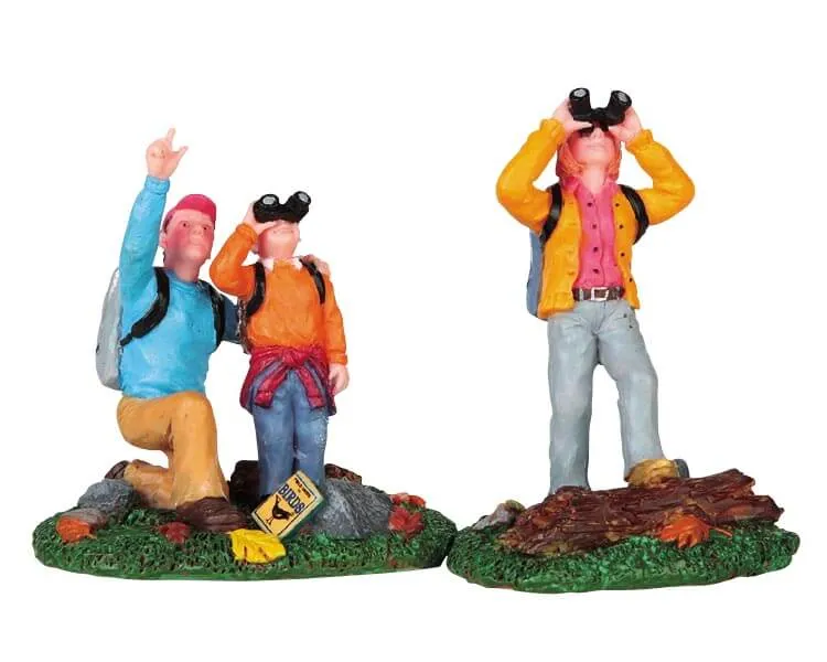 lemax-bird-watching-family-figurines-famille-ornithologues image 1