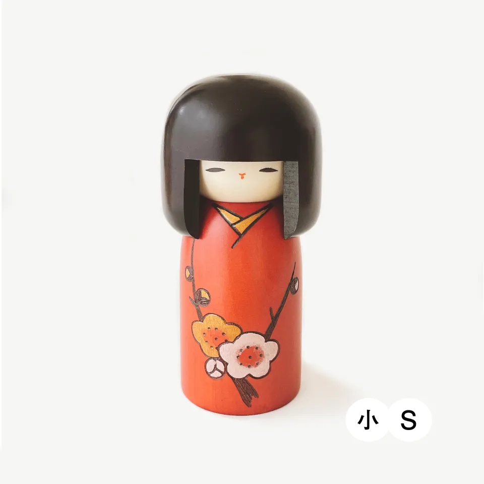 usaburo-kokeshi-hana-no-uta-s-figurine-po-me-floral-prunier image 1