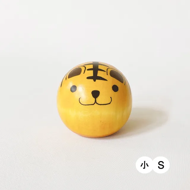 usaburo-kokeshi-yurakoro-tigre-figurine-uf-culbuto-bois image 1
