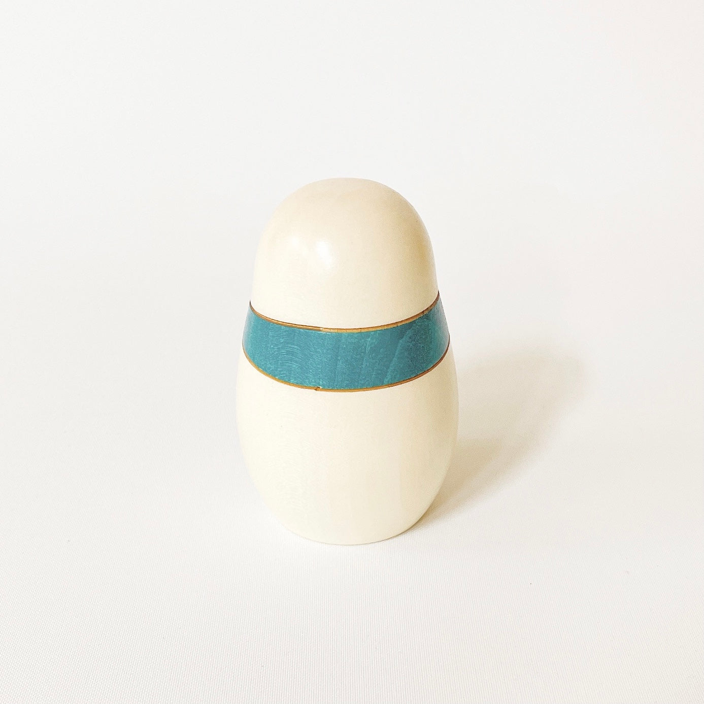 usaburo-kokeshi-bonhomme-de-neige-poup-e-kokeshi-no-l-9-cm image 3