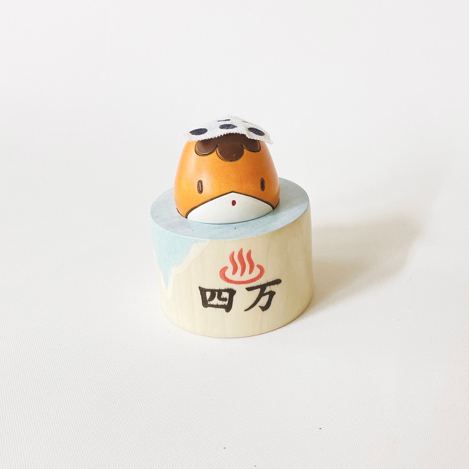 usaburo-kokeshi-gunma-chan-shima-onsen-figurine-gotochi image 1