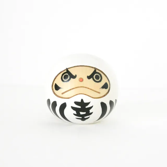 usaburo-kokeshi-kofuku-daruma-white-figurine-porte-bonheur image 1