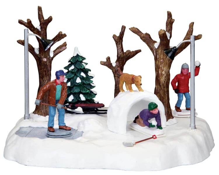 lemax-surprise-attack-figurine-miniature-de-collection-village-de-no-l image 1