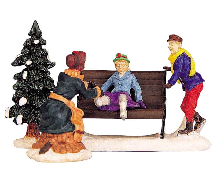 lemax-penelope-s-new-skates-figurine-patineuse-village image 1