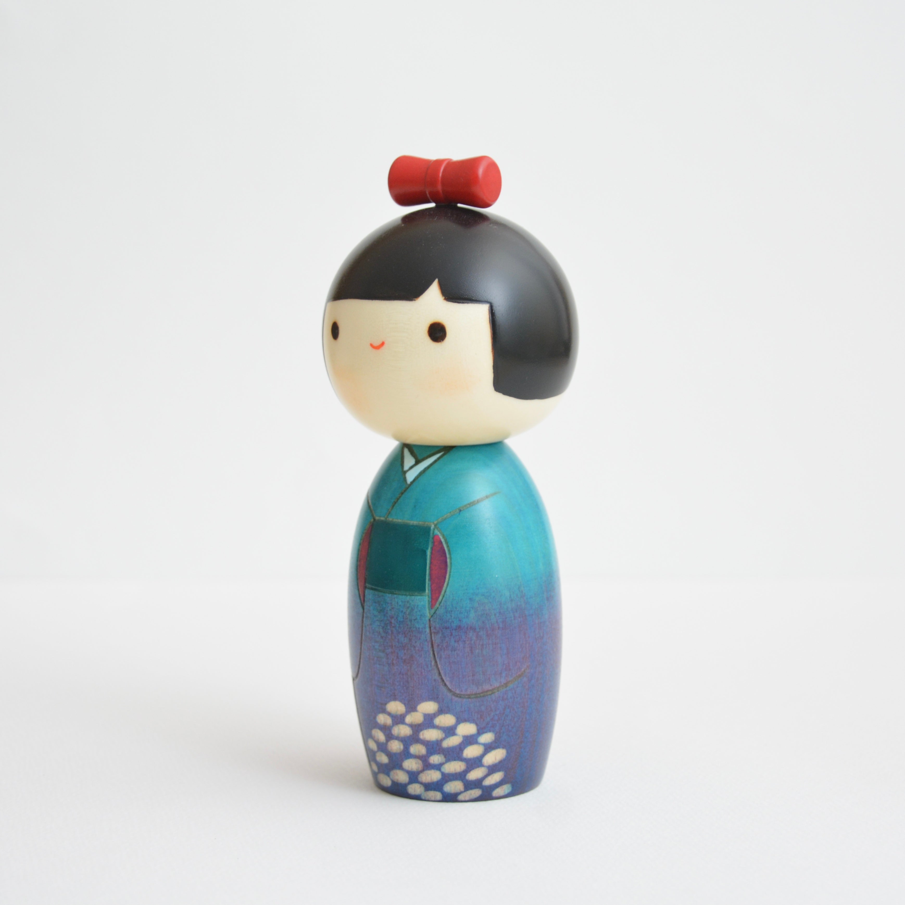 usaburo-kokeshi-ajisai-warabe-hydrangea-kokeshi-13-cm image 2