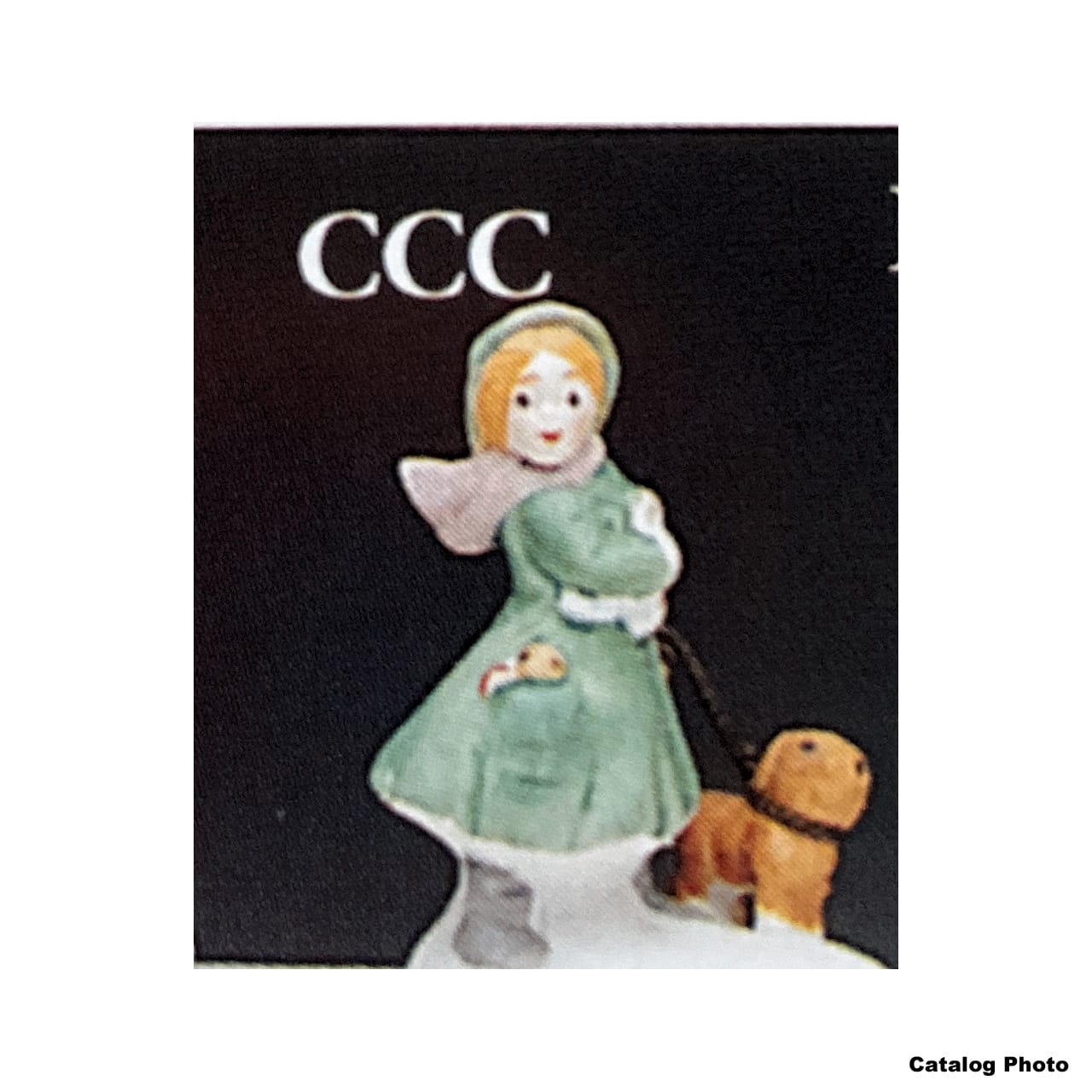 lemax-girl-walking-dog-figurine-fille-promenant-son-chien image 1