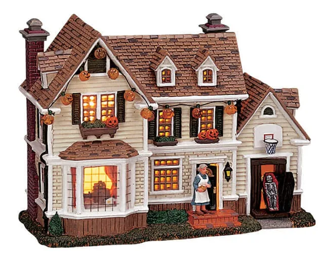 lemax-spookiest-house-on-the-block-maison-hant-e image 1