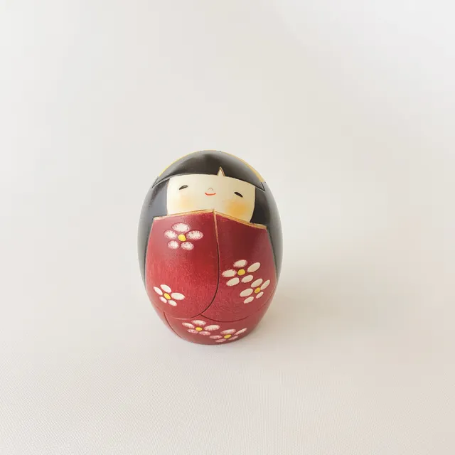 usaburo-kokeshi-negai-wish-figurine-yura-koro-culbuto-58-x-58-x-70-mm image 1