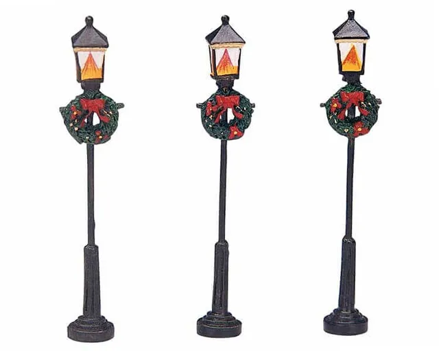 lemax-decorative-lamp-post-r-verb-re-miniature-de-village image 1
