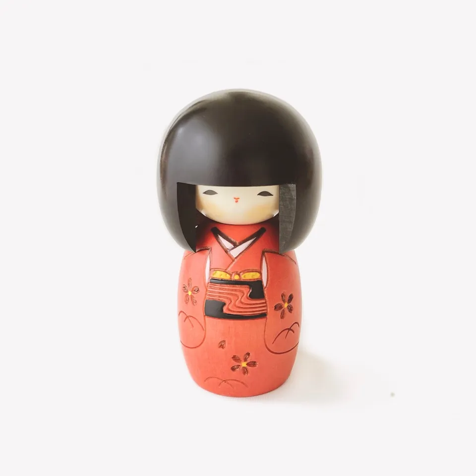 usaburo-kokeshi-osanago-petite-fille-rouge-kokeshi-classique-130-mm image 1
