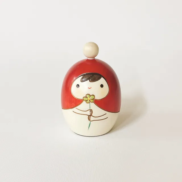 usaburo-kokeshi-honnori-petit-chaperon-rouge-pot-pices-shichimi-90-mm image 1