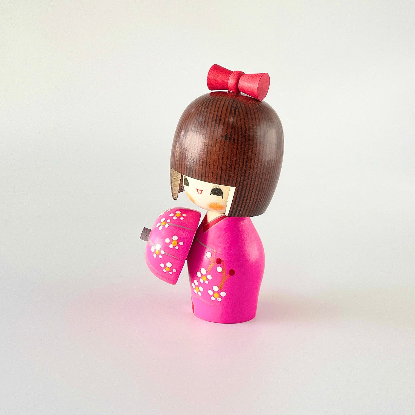 usaburo-kokeshi-haru-urara-beautiful-spring-poup-e-kokeshi-artisanale-14-cm image 2