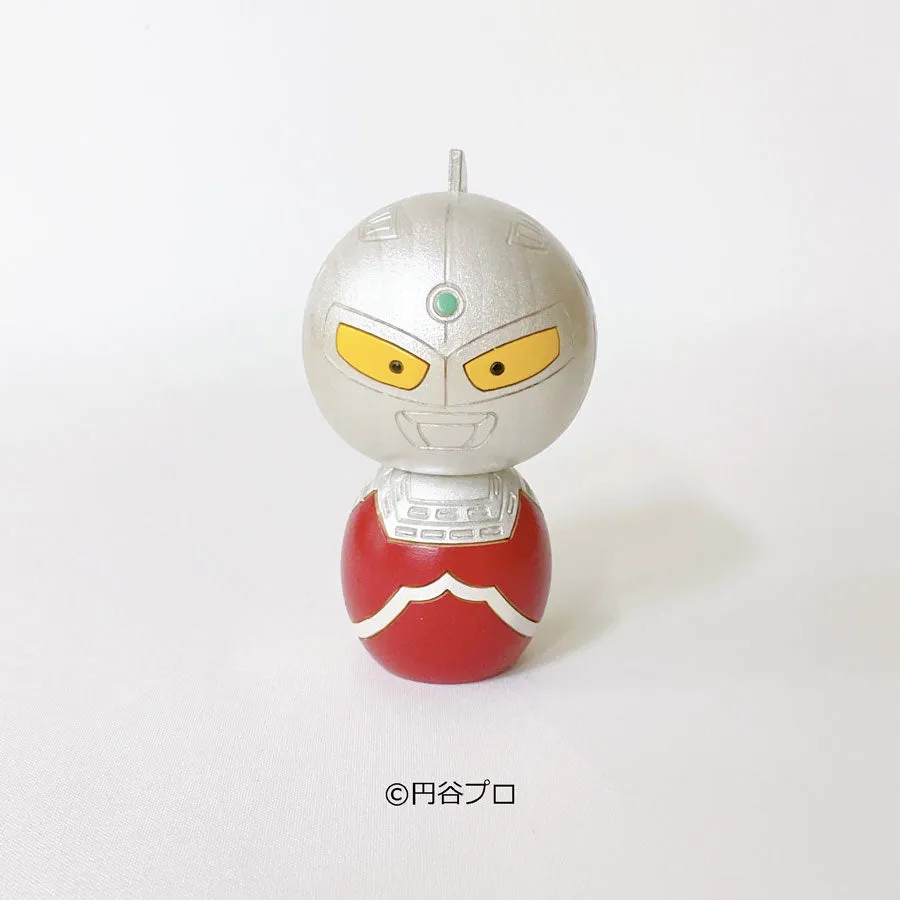 usaburo-kokeshi-ultraman-ultra-seven-figurine-character-kokeshi-yura-koro-10-5-c image 1