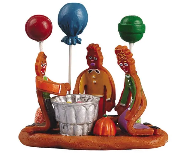 lemax-bobbing-for-jelly-beans-figurine-p-ques-sugar-n-spice image 1