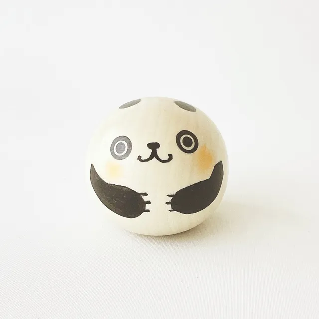 usaburo-kokeshi-yurakoro-panda-figurine-culbuto-ronde-5-cm image 1