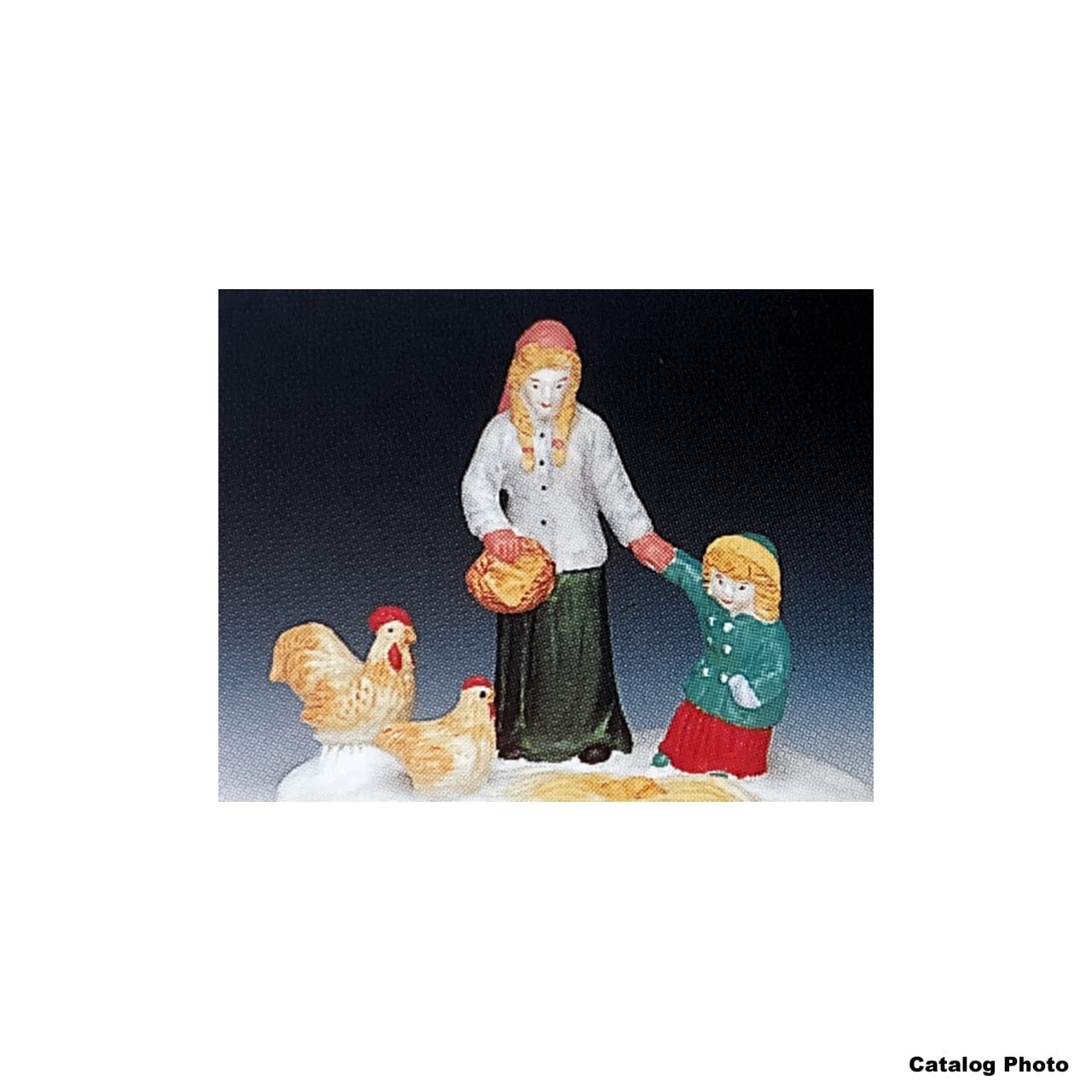lemax-gathering-eggs-figurine-miniature-sc-ne-de-ferme image 1