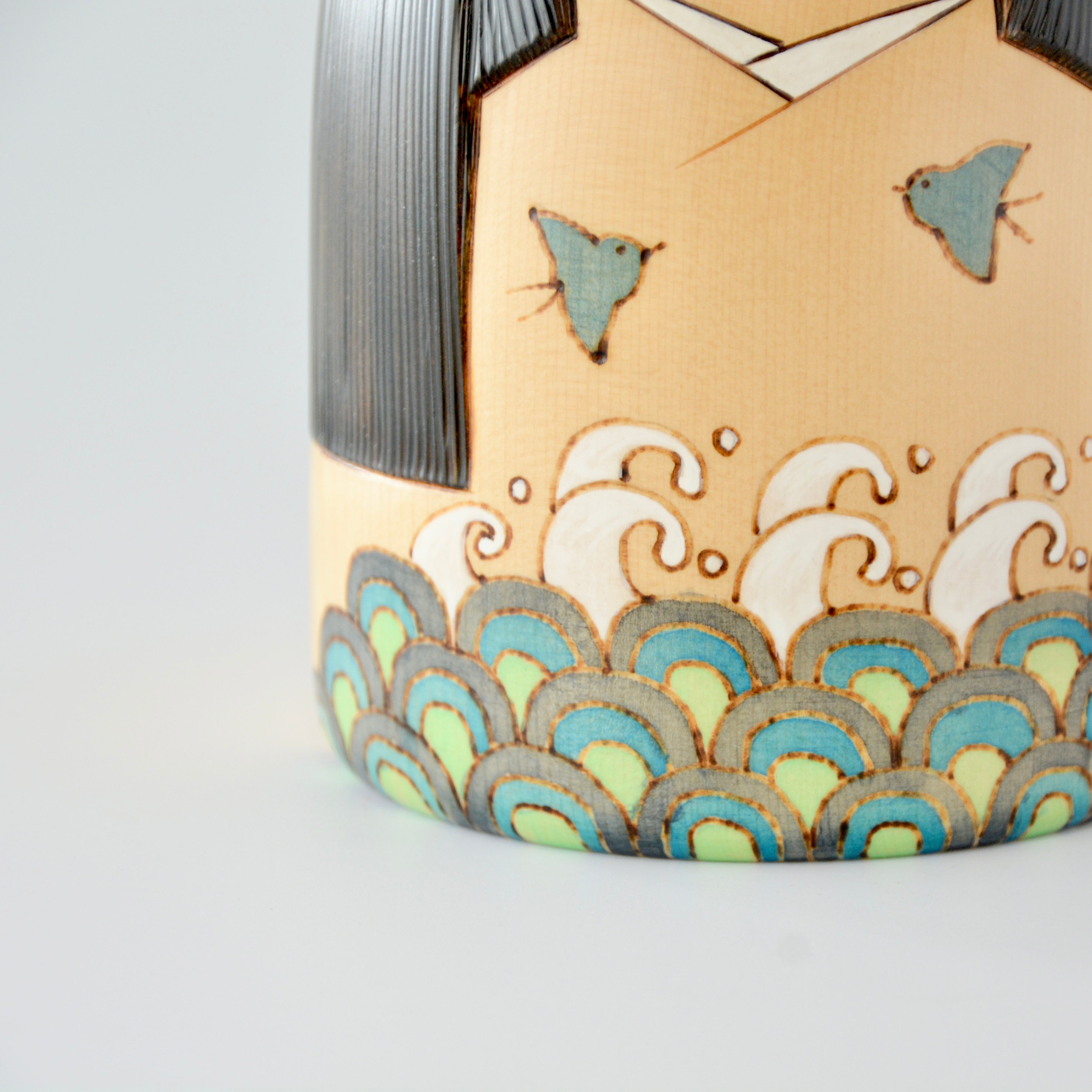 usaburo-kokeshi-natsu-no-hi-one-summer-day-yuji-okamoto-kokeshi-dition-limit-e-1 image 2